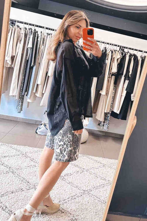 C through shirt Yara