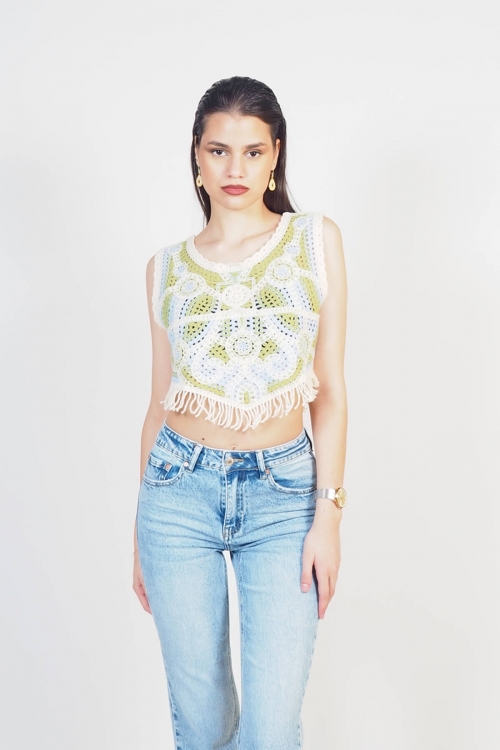 Knit cropped top with geometric patterns