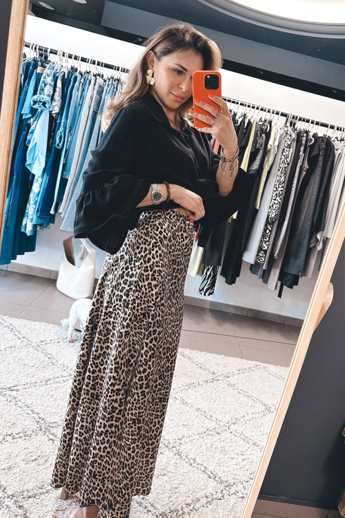 Leopard printed satin skirt