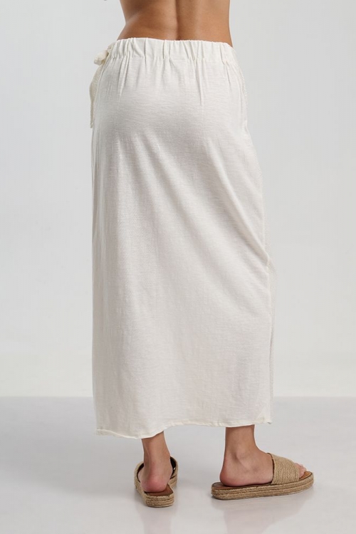 Long skirt with side belt