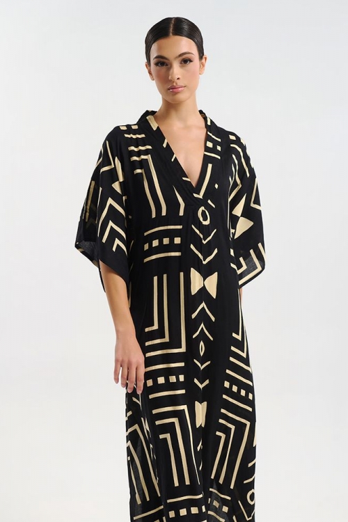 Long short-sleeved dress with geometric patterns