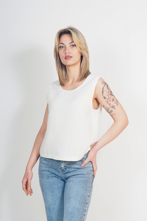 Moutaki v cut top