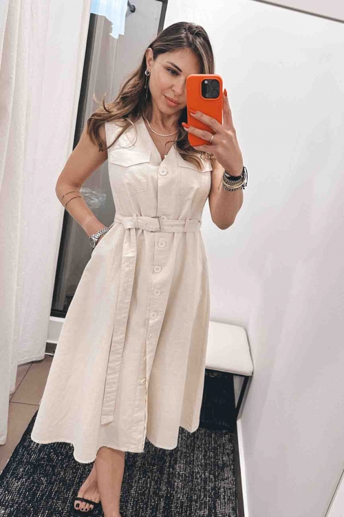 Sleeveless buttoned dress with belt