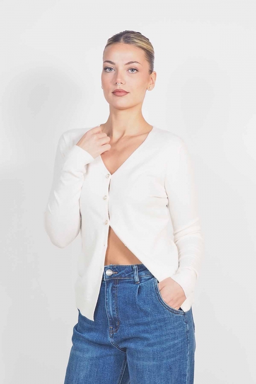 Soft knit cardigan with pearl button