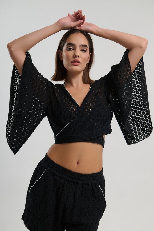 Τοπ κοντό δετό