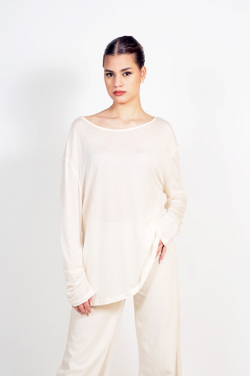 V cut loose top Sarah