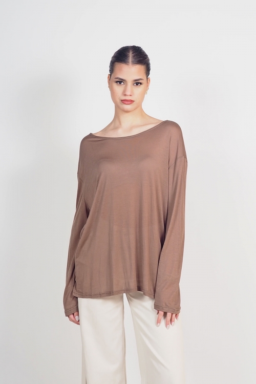 V cut loose top Sarah